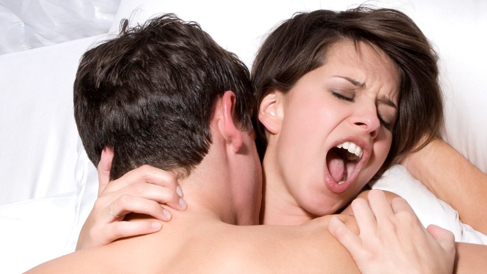 8 шагов, которые помогут сделать секс незабываемым