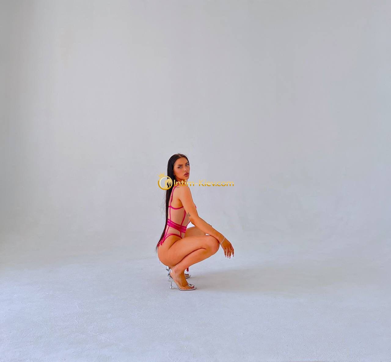 Emiliya photo 3