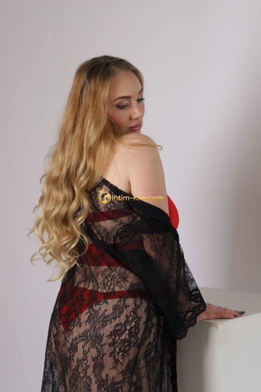 Stefaniya photo 3