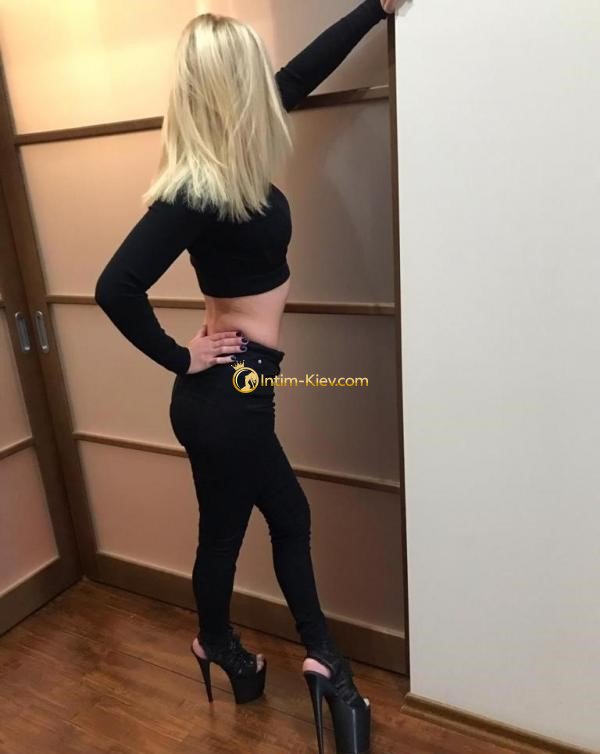 Проститутки Киева: Ульяна, размер груди 2.5