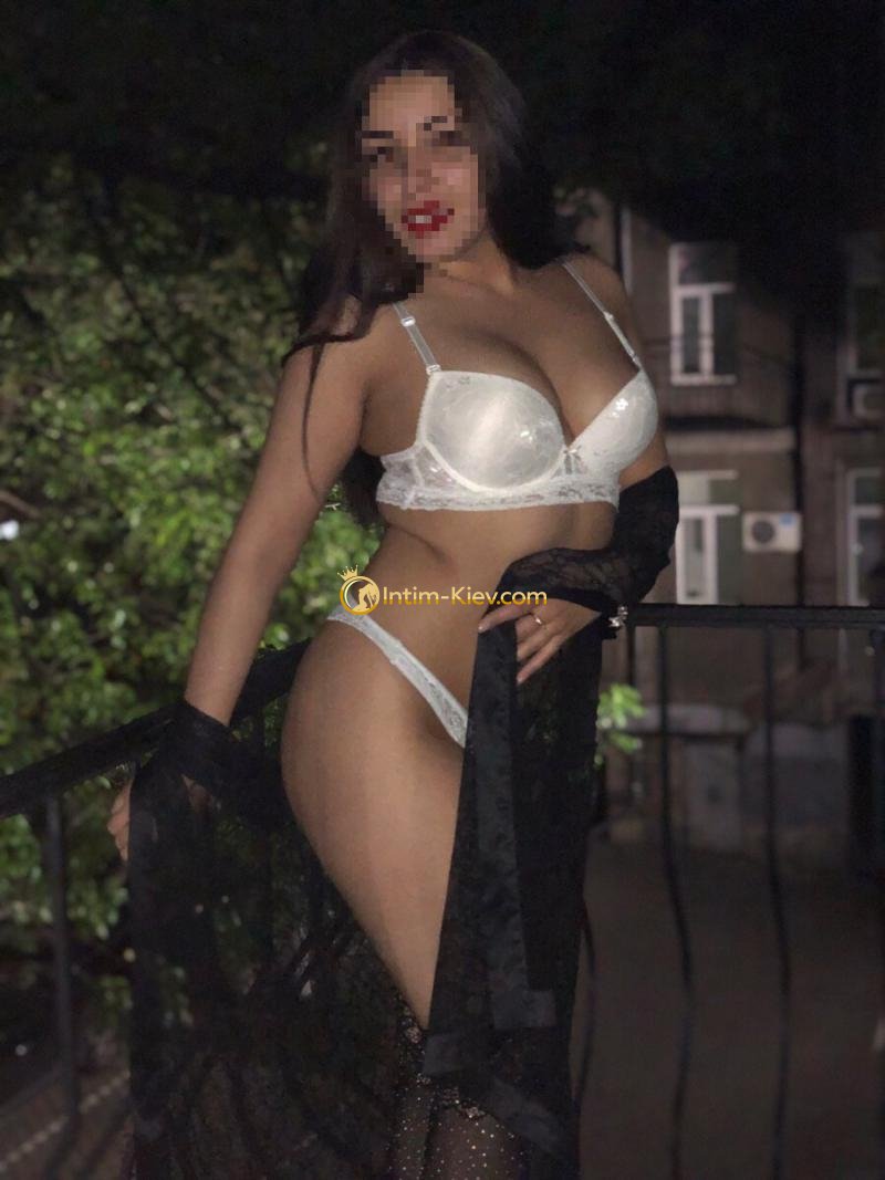 Anya photo 3