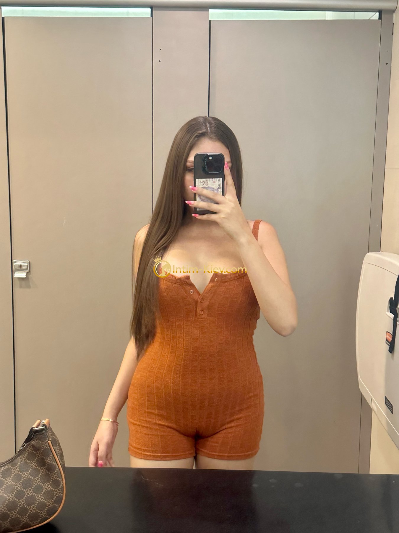 Aleksandra photo 1