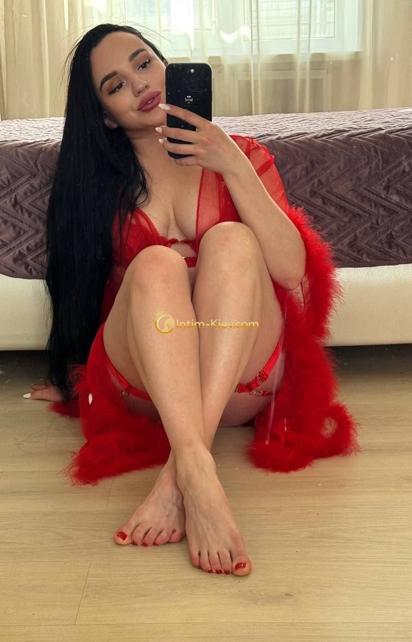 Проститутки Киева: Соломия, размер груди 3