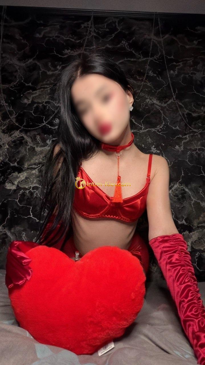Arina photo 0