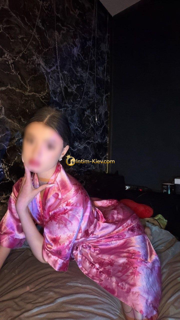 Arina photo 3